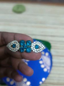 Gold-toned Hair Accessory