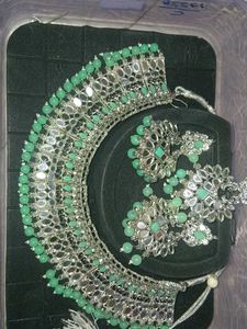 Necklace & Earring Set