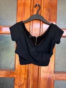 Bebe Crop Top