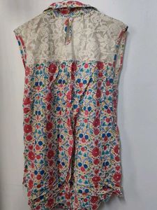 Floral Print Sleeveless Blouse