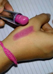 Super Smile Matte Lipstick