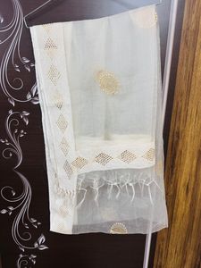 White &amp; Gold Dupatta