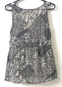 Floral Print Sleeveless Top