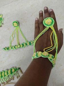 Jewellery Set - Green &amp; Yellow