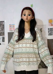 V NECK KNITTED SWEATER