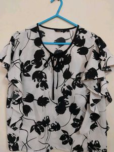 Floral Ruffle Sleeve Top (Size-S)