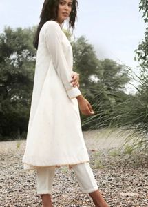 Khara Kapas NITARA White Kurta Pant Set