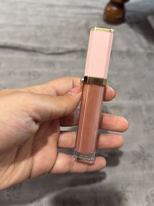 Too Faced Lip Injection- Soulmate