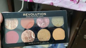 Revolution Blush Palette