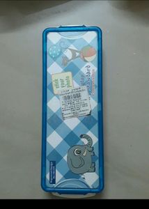 BOX FOR CHILDRENS TO KEEP PENS