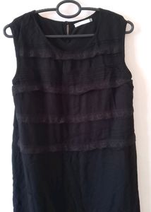 Black Dress / Regular Fit Middle Length