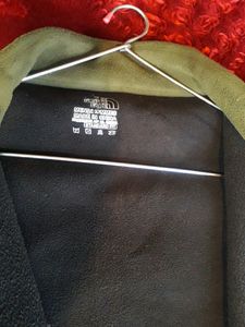 PRICE DROP ALERT.... The North Face Fleece Both