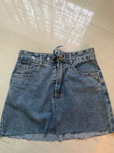 Short Denim