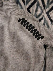 Cozy Grey Ribbed Knit Turtleneck Sweater