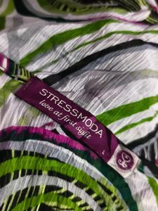 I. Abstract Print Long Sleeve Top