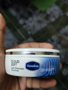 Vaseline Cloud Moisturizer