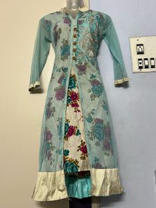 Floral Embroidered Kurta