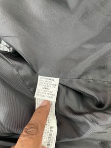 🛍️ Grab the "Heritage Slate" Wool Icon! ❄️✨