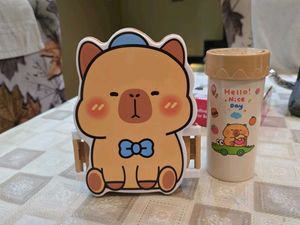 Kapibra Lunch Box And Bottle Set