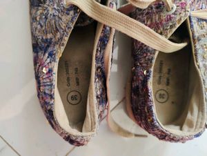 Casual Floral Sneakers(Good Condition)