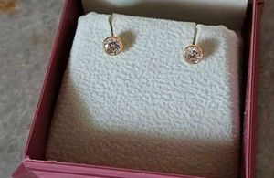Pure Dimond Earring Studs