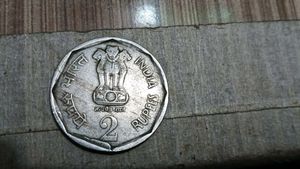 2 Rs 1990 Extra Metal Rare Coin