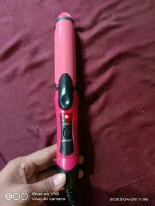 Nova Hair straightener And Curler