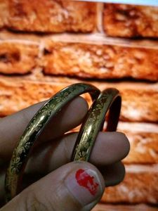 Vintage Gold Floral Bangles - Set of 2