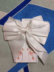 Beautiful White Colour Clips