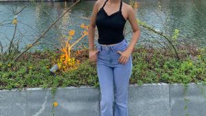 Savana Halter Neck Top Size Xs-s