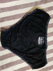 undergarments 100