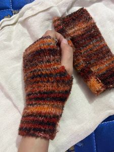 Knitted Hand Gloves 🧤