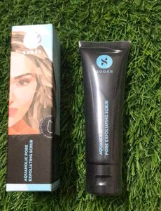 SUGAR Aquaholic Pore Scrub