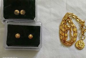 Women Earrings And Chain