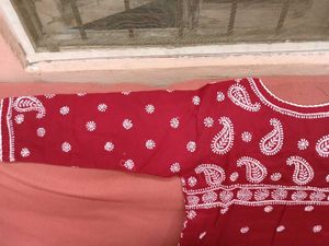 Gently Used Red &amp; White Lucknow Embroidered Kurti