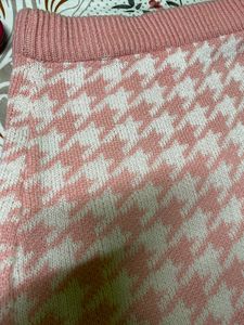 Adorable pink&amp;white Knit Skirt🩷🤍🤍🎀