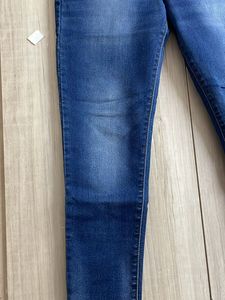 Women&#39;s High-Waisted Jeans