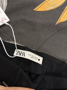 Zara Jeggings With Side Slit In Bottoms