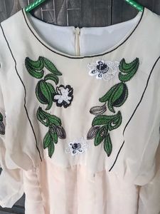 Elegant Floral Dress🌼👗
