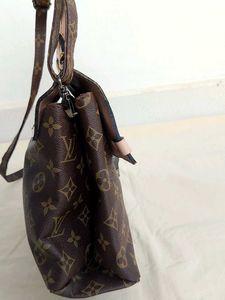 Louis Vuitton (Copy)