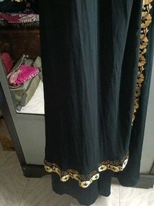 Elegant Black &amp; Gold Ethnic Burqa