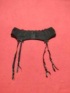 Garter Balt Size 34