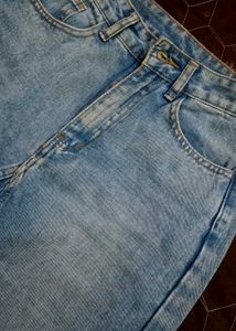 Wide Leg Light Wash Jeans