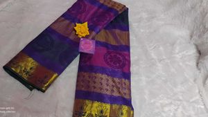 Elegant!.. 😍 Banarasi Silk Saree (1 Time Used)