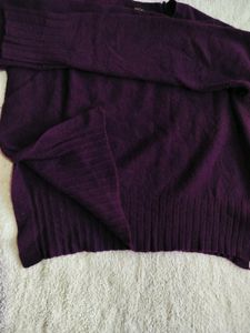 Brand New Korean Sweater With Freebies