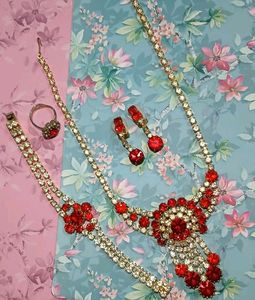 Red Jewellery Set