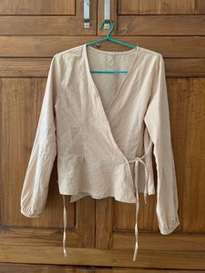 New Cream Colour Top,Full Sleeve with no damage