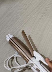 three in one hair straightener,curler and wave cre