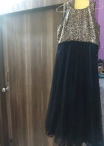 Girl&#39;s Black Net Gown