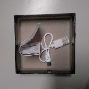 Blue Heaven Kajal &amp; Earbuds Combo